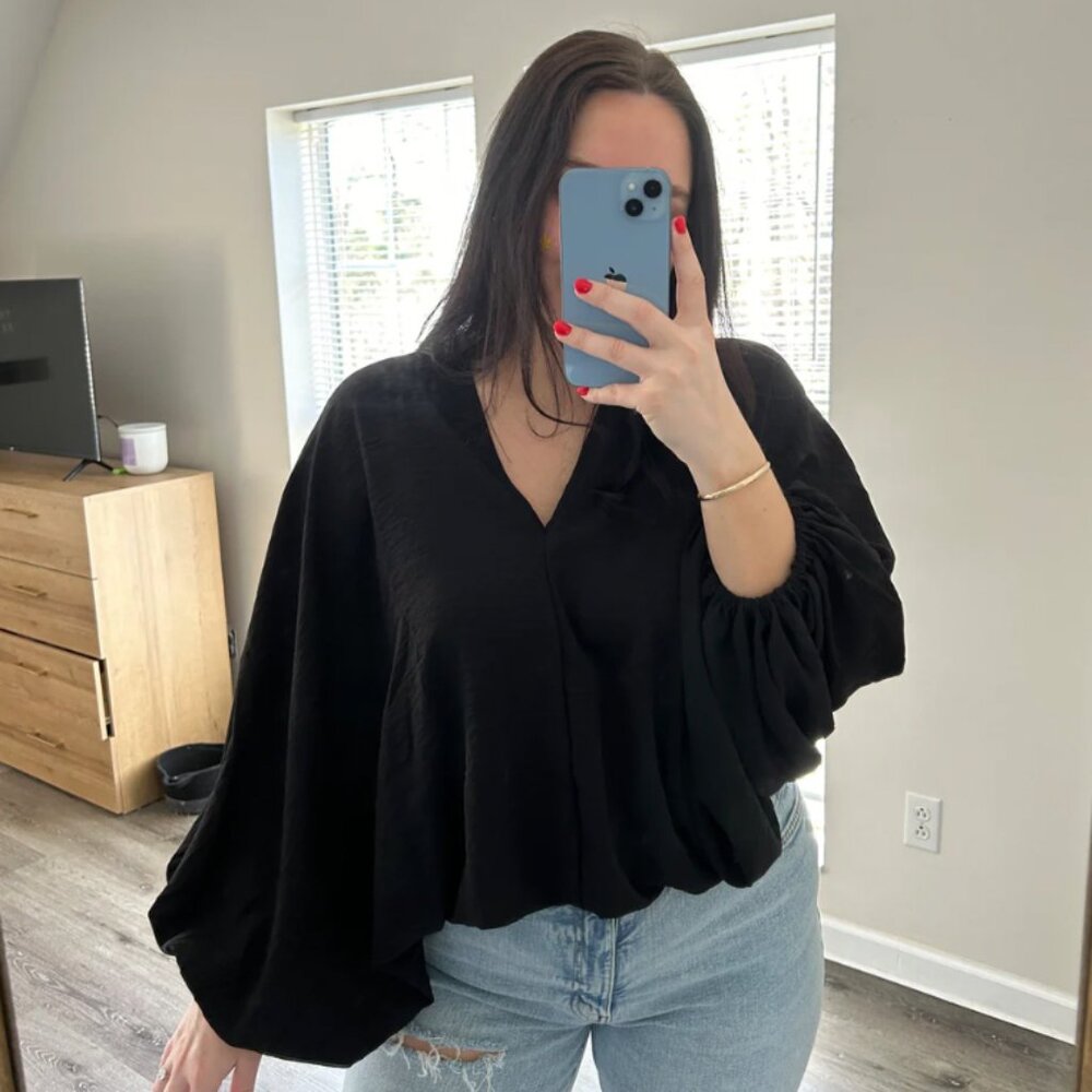 NWT Bucketlist Flowy Dolman Sleeve Top